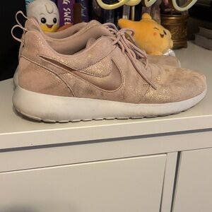 Nilke rose gold sneakers- size 9.5